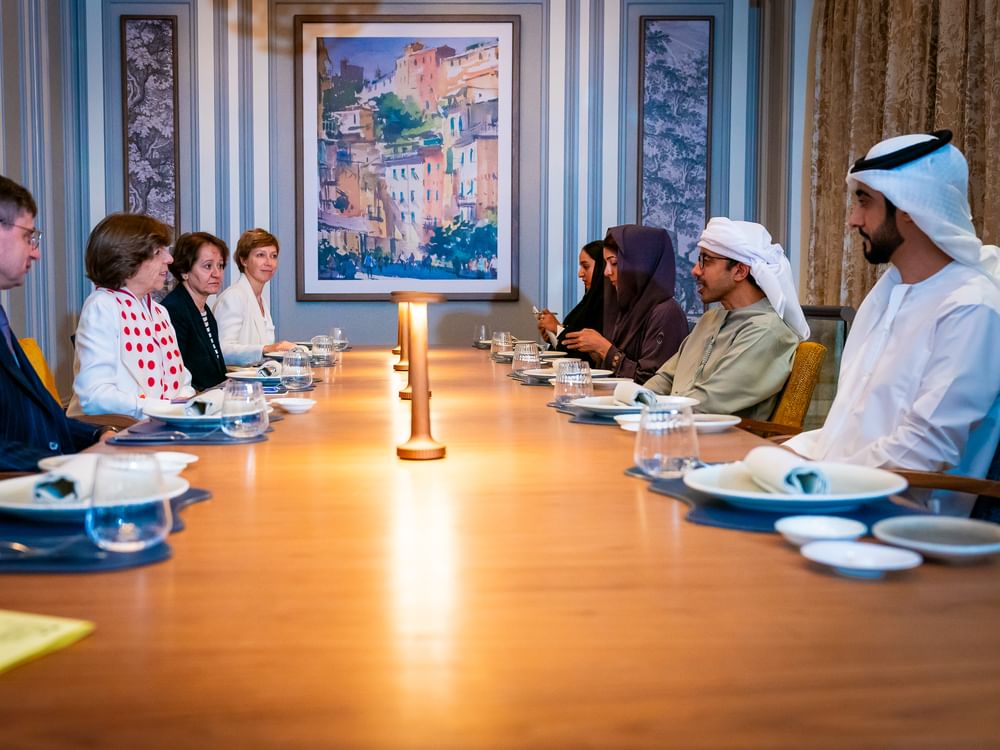 Rencontre des ministres des Affaires étrangères des Émirats arabes unis et de la France à Abu Dhabi