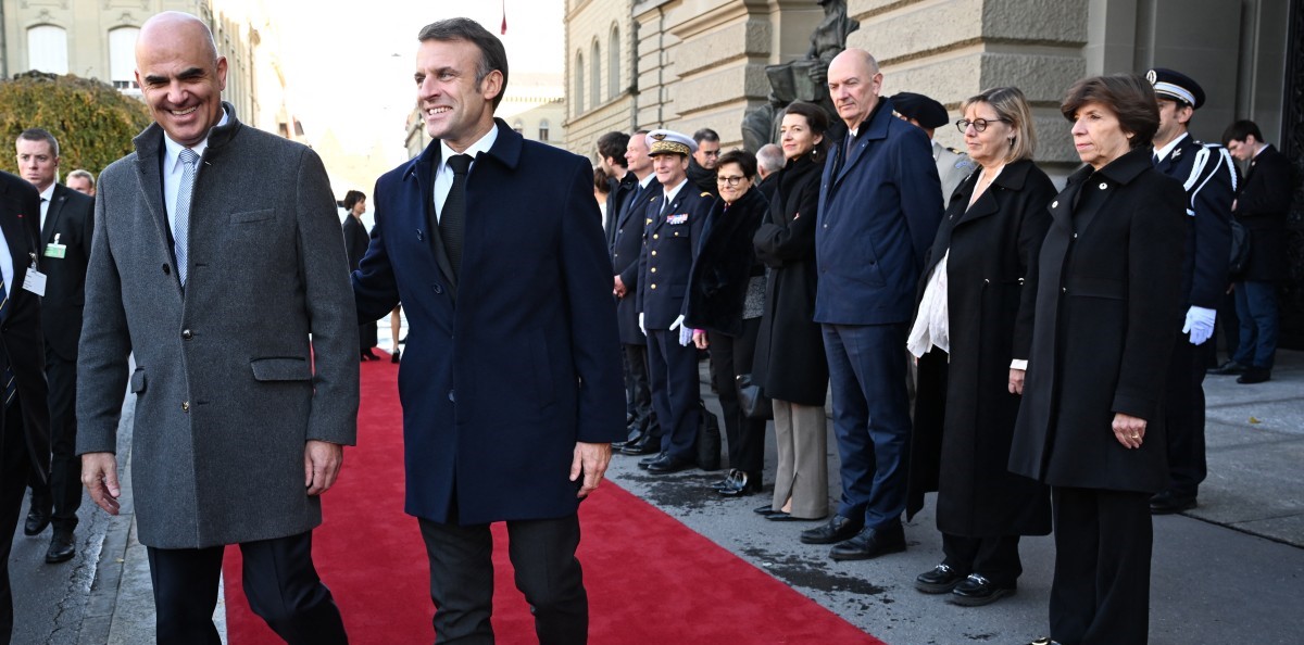 Macron entame une rare visite d'Etat d'un président français en Suisse