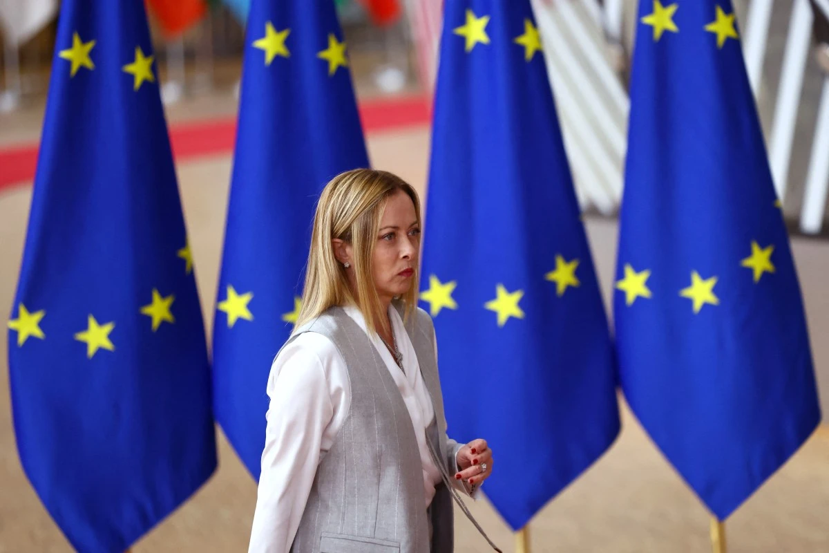 La Première ministre italienne Giorgia Meloni arrive au sommet des dirigeants de l'UE au bâtiment du Conseil européen à Bruxelles le 26 octobre 2023. (Photo Kenzo Tribouillard AFP)