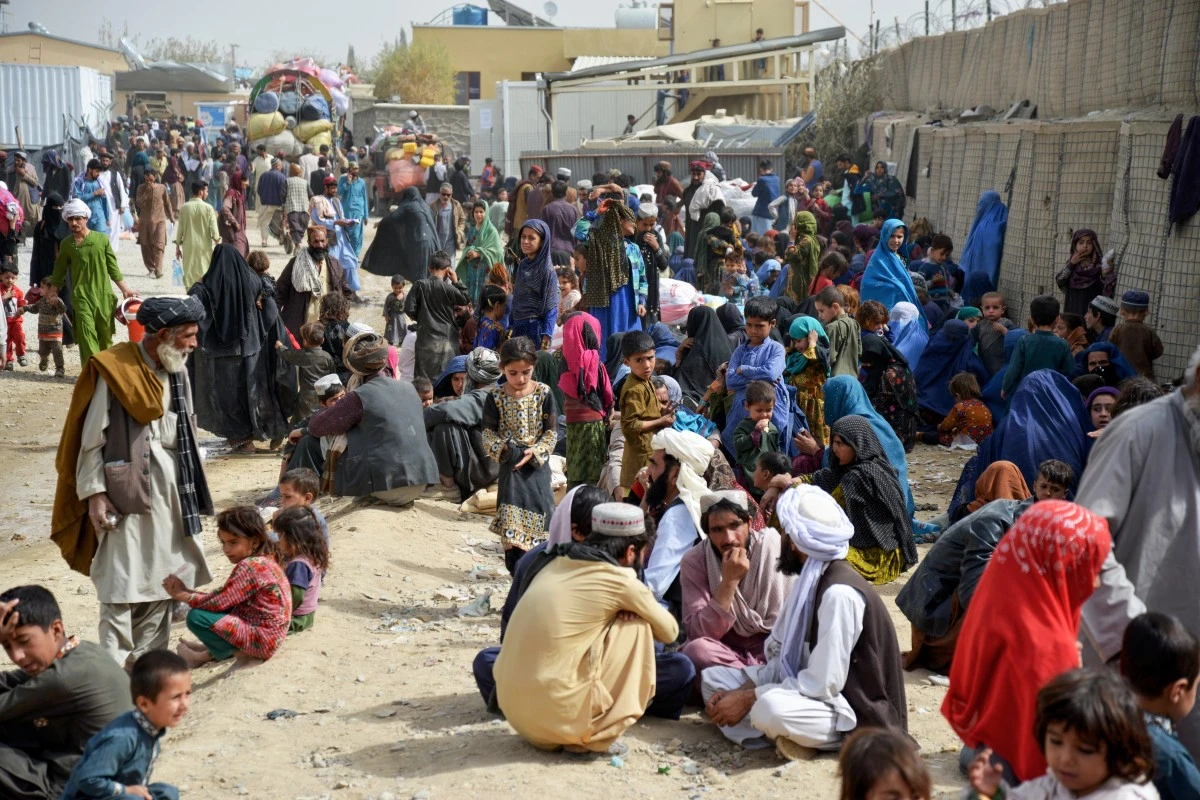 Plus de 165 000 migrants afghans ont quitté le Pakistan pour rentrer dans leur pays en octobre