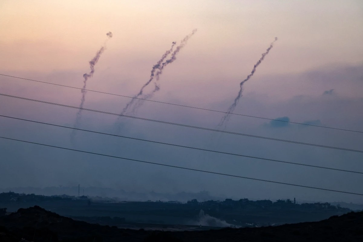 Frappes israéliennes sur des positions du Hezbollah après des tentatives de tirs