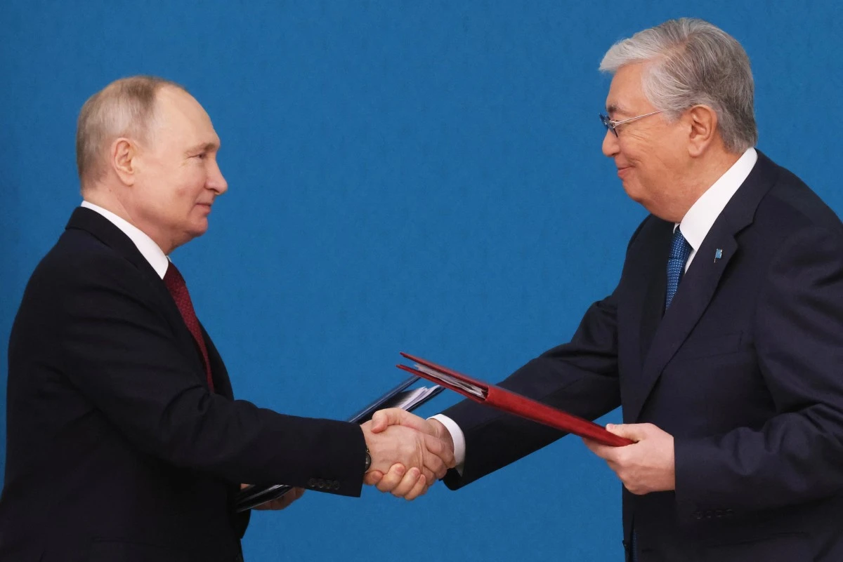 Poutine au Kazakhstan pour cimenter son influence chez «son plus proche allié»