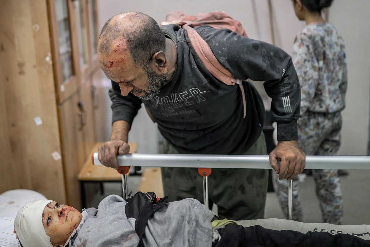 « Les mains en l'air! »: les soldats israéliens dans les couloirs de l'hôpital al-Chifa de Gaza