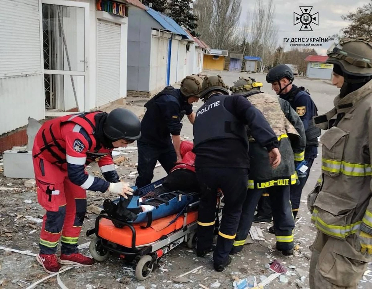 Ukraine: Trois morts dans des frappes russes sur Kherson