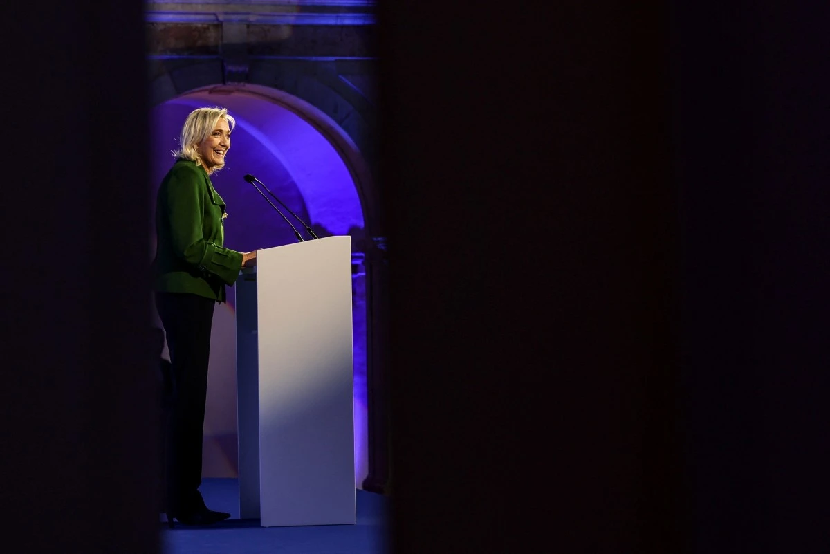 Le RN à l'épreuve de ses partenaires européens