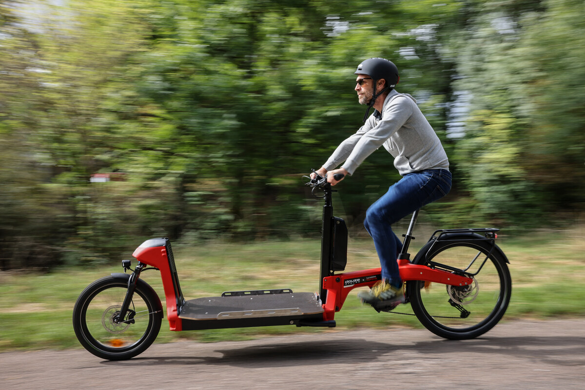Le vélo cargo accélère avec le soutien de l'industrie automobile