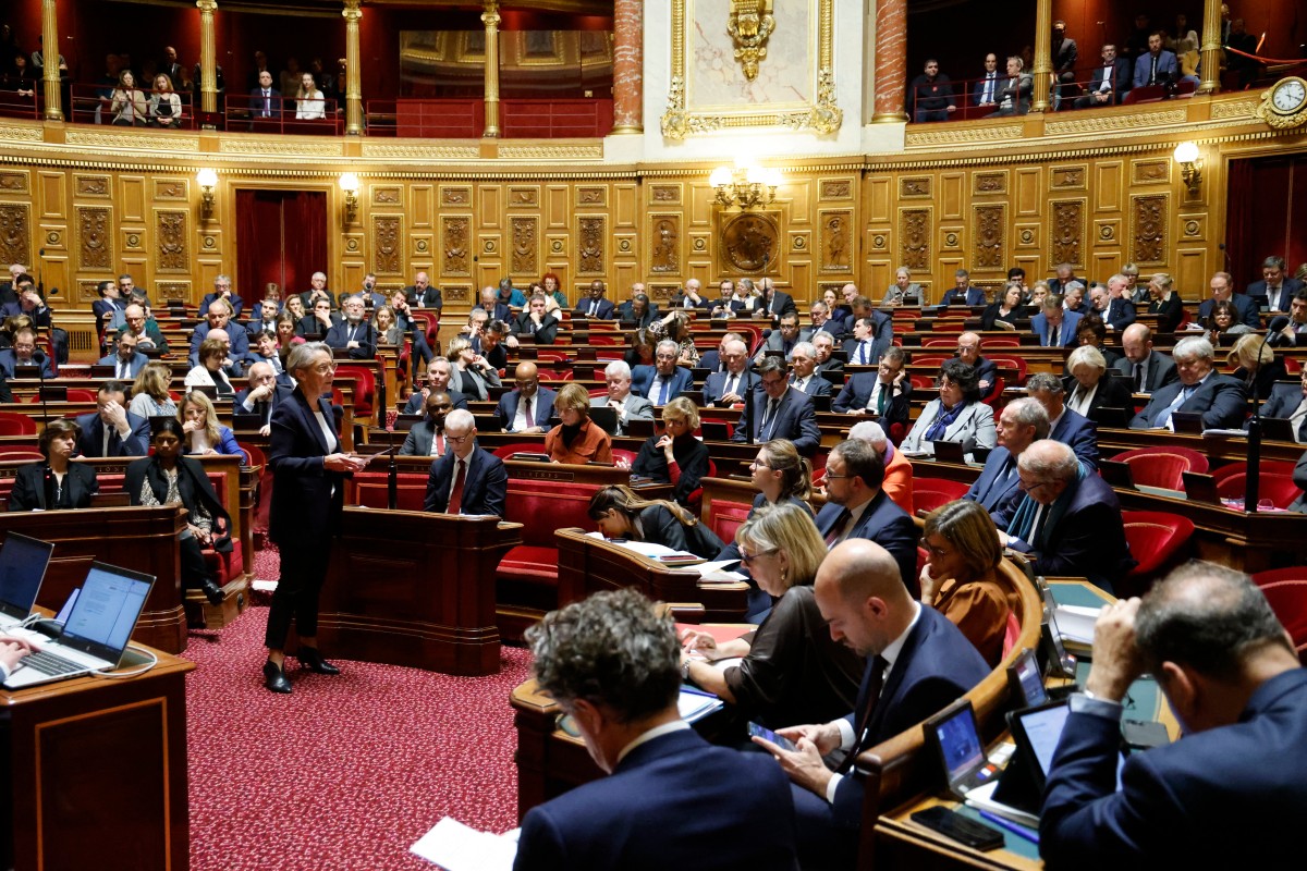 Le Sénat balaie le budget de la Sécu, ultime 49.3 en vue à l'Assemblée