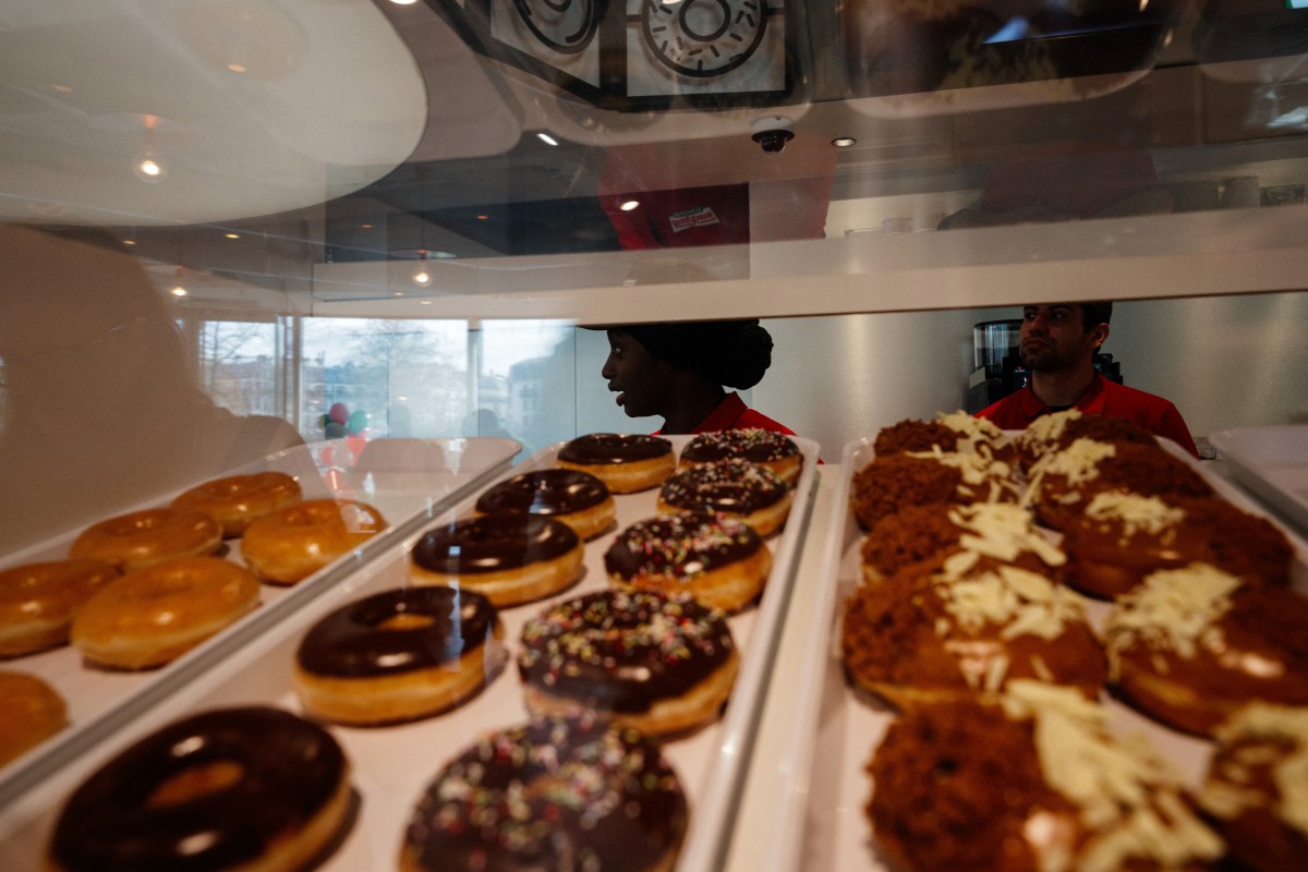 Avec les donuts Krispy Kreme, une nouvelle part d'Amérique à l'assaut de la France