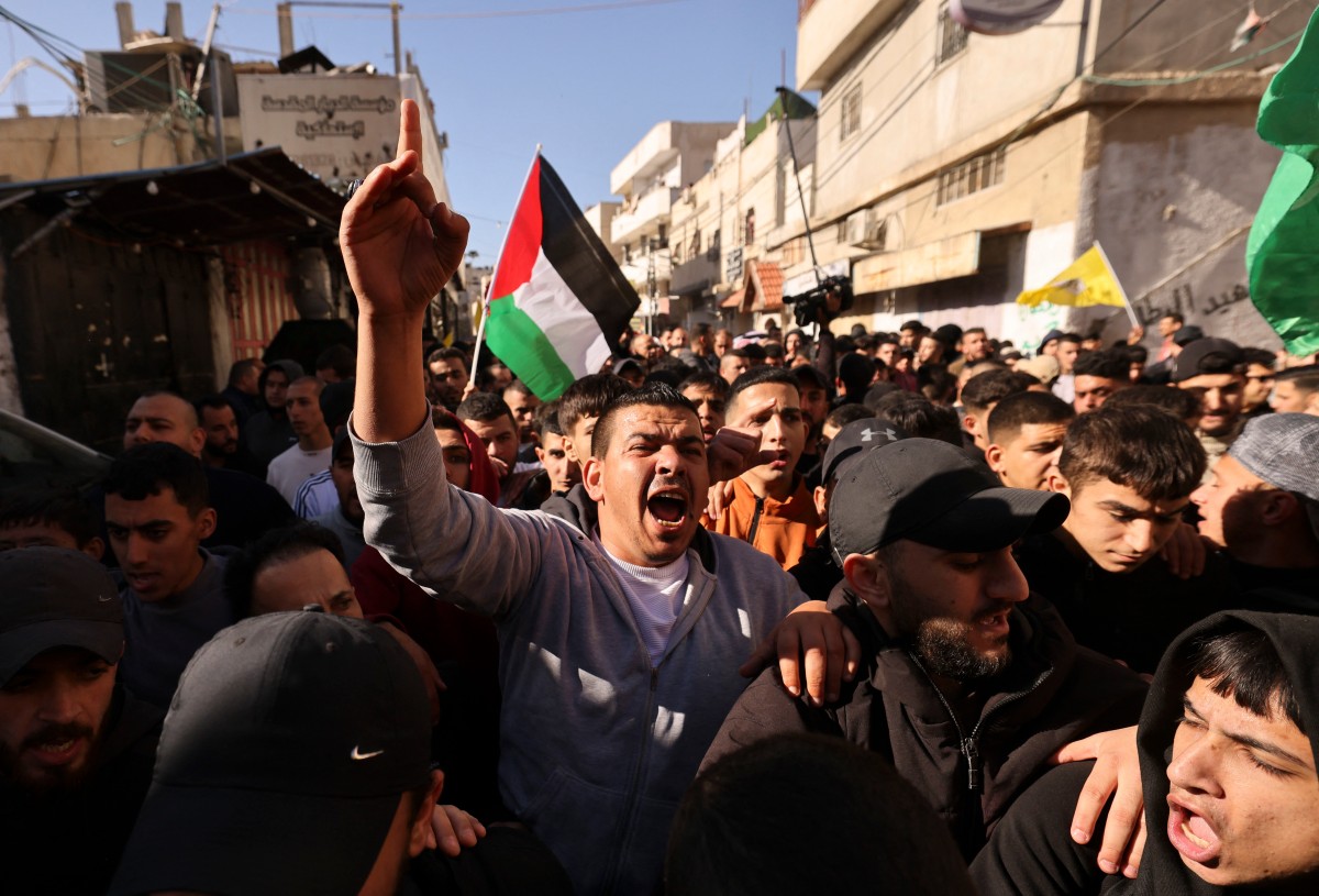 Plus de 240 Palestiniens tués dans les frappes israéliennes en 24h selon le Hamas