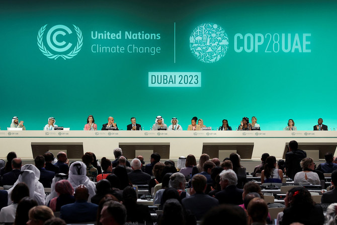 Les pays du monde entier approuvent à la COP28 une décision historique sur les énergies fossiles