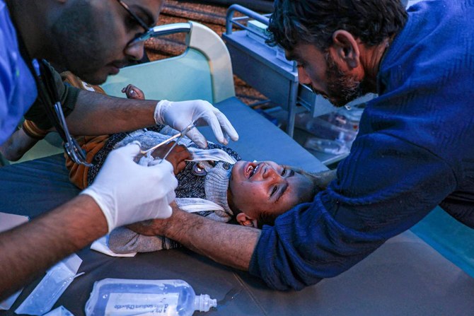 A Gaza, des hôpitaux en ruines et des patients affamés, témoigne l'OMS