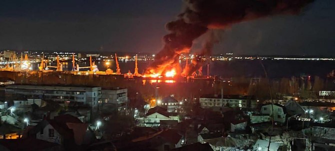 La Russie confirme qu'une frappe ukrainienne avait endommagé un de ses navires en Crimée