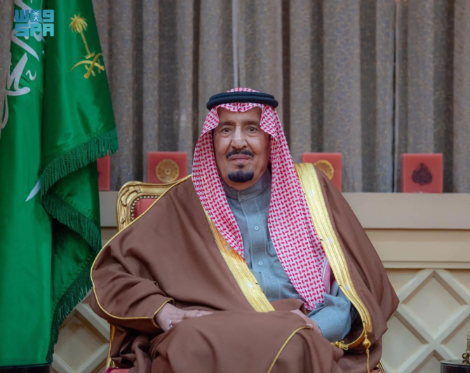 Des princes saoudiens prêtent serment après leur nomination par le roi à des postes de direction