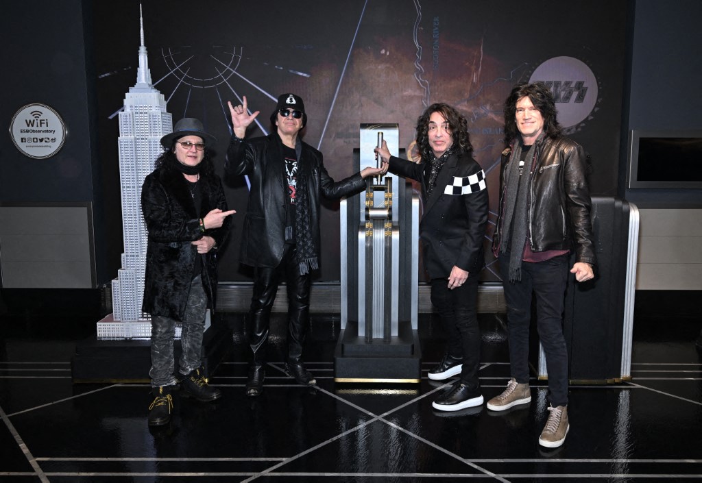 Après Abba, Kiss se transforme en avatars