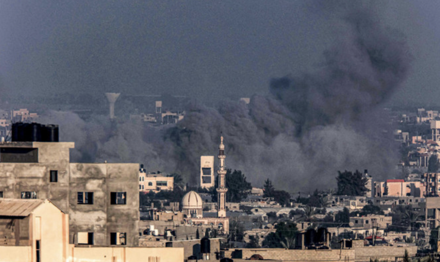 Nouveaux bombardements sur Gaza, où Israël intensifie encore son offensive