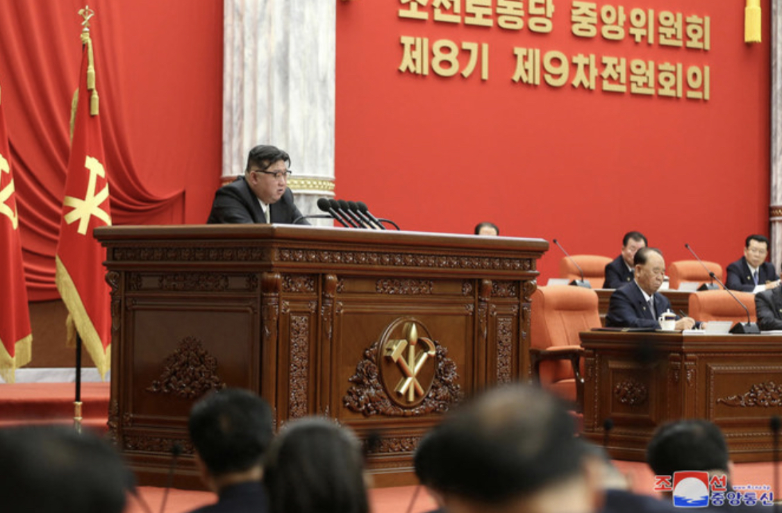 Corée du Nord: Kim appelle à «accélérer les préparatifs de guerre»