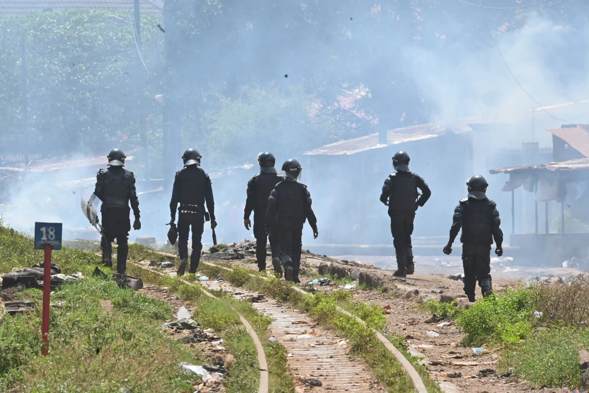 Guinée: Le bilan de l'incendie à Conakry passe à 23 morts, tensions liées au manque d'essence