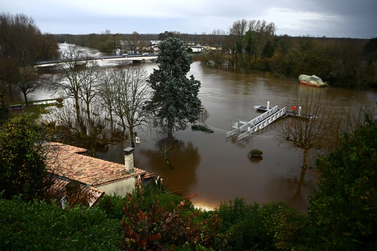 Catastrophes naturelles: le coût des assurances augmentera en 2025