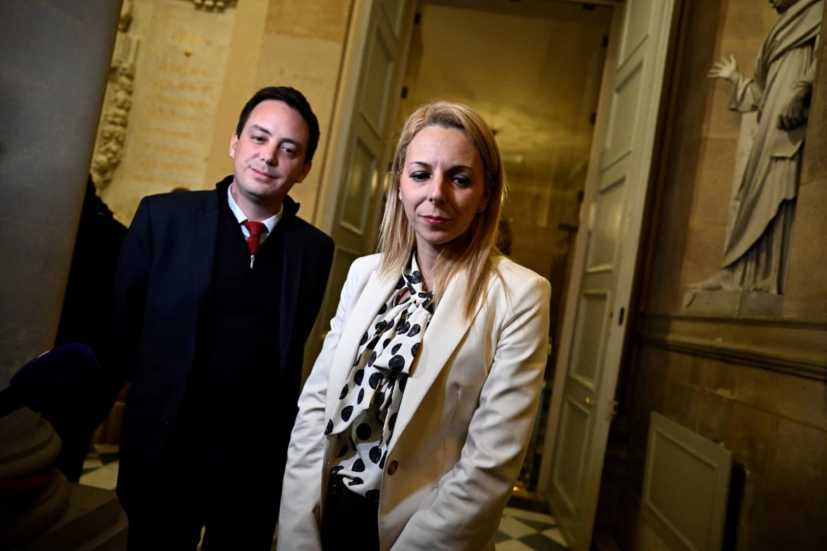 La loi immigration relance le débat sur la lepénisation des esprits