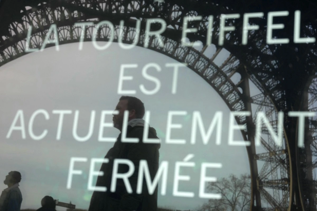 Un jour de grève: La tour Eiffel, symbole de Paris, fermée