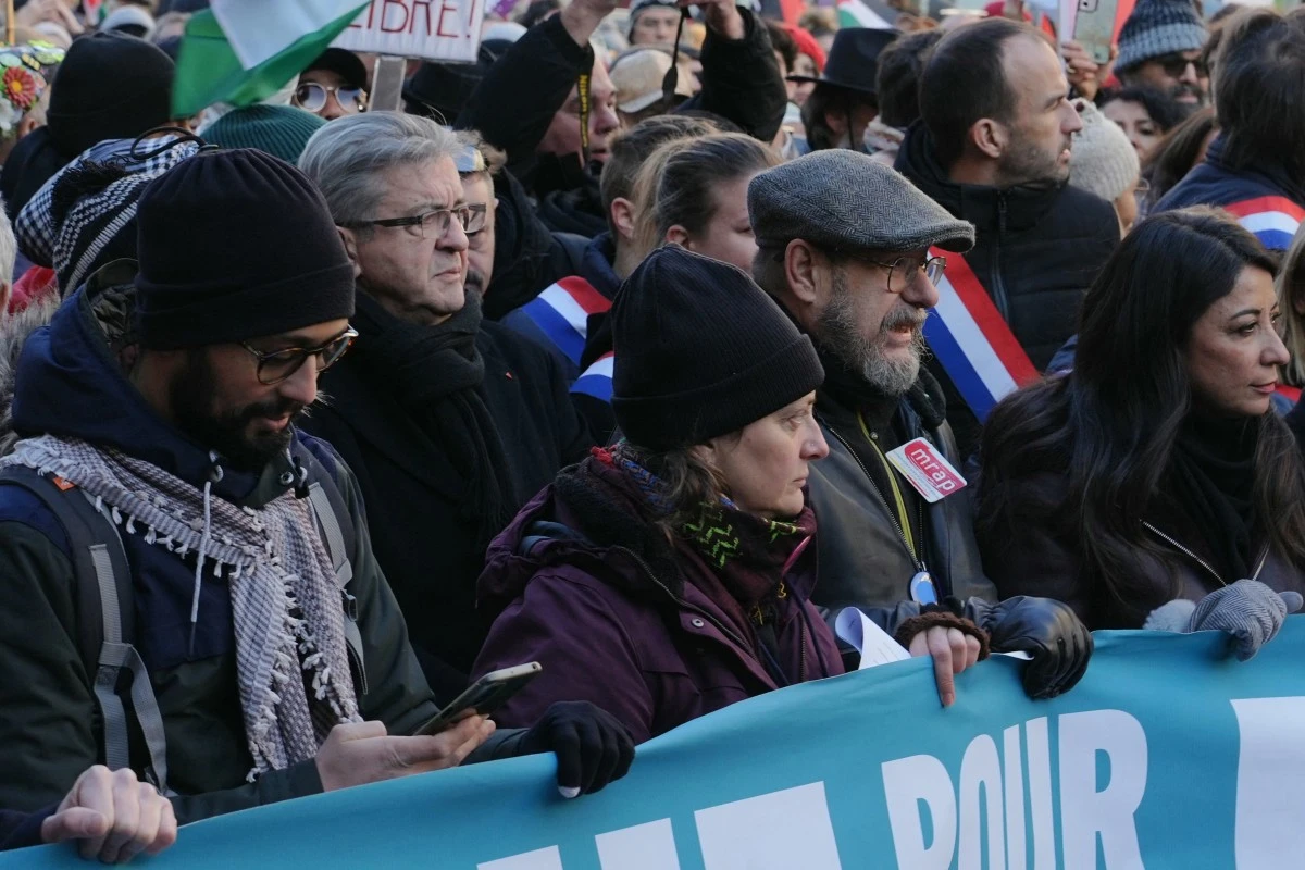 Des milliers de soutiens aux Palestiniens de nouveau dans la rue à Paris