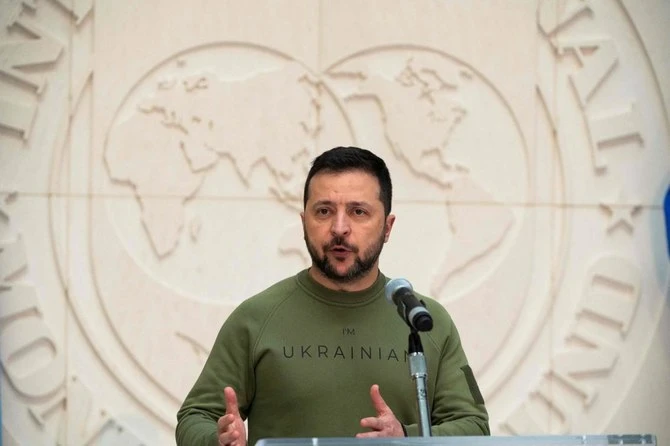 Ukraine: Zelensky plaide sa cause à Washington, la Russie revendique des avancées