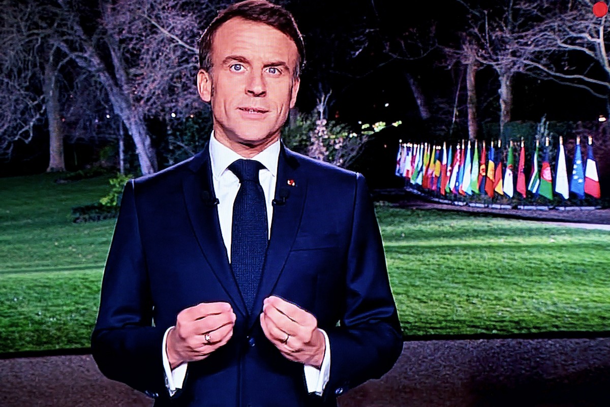 Macron promet de faire de 2024 une «année de détermination»