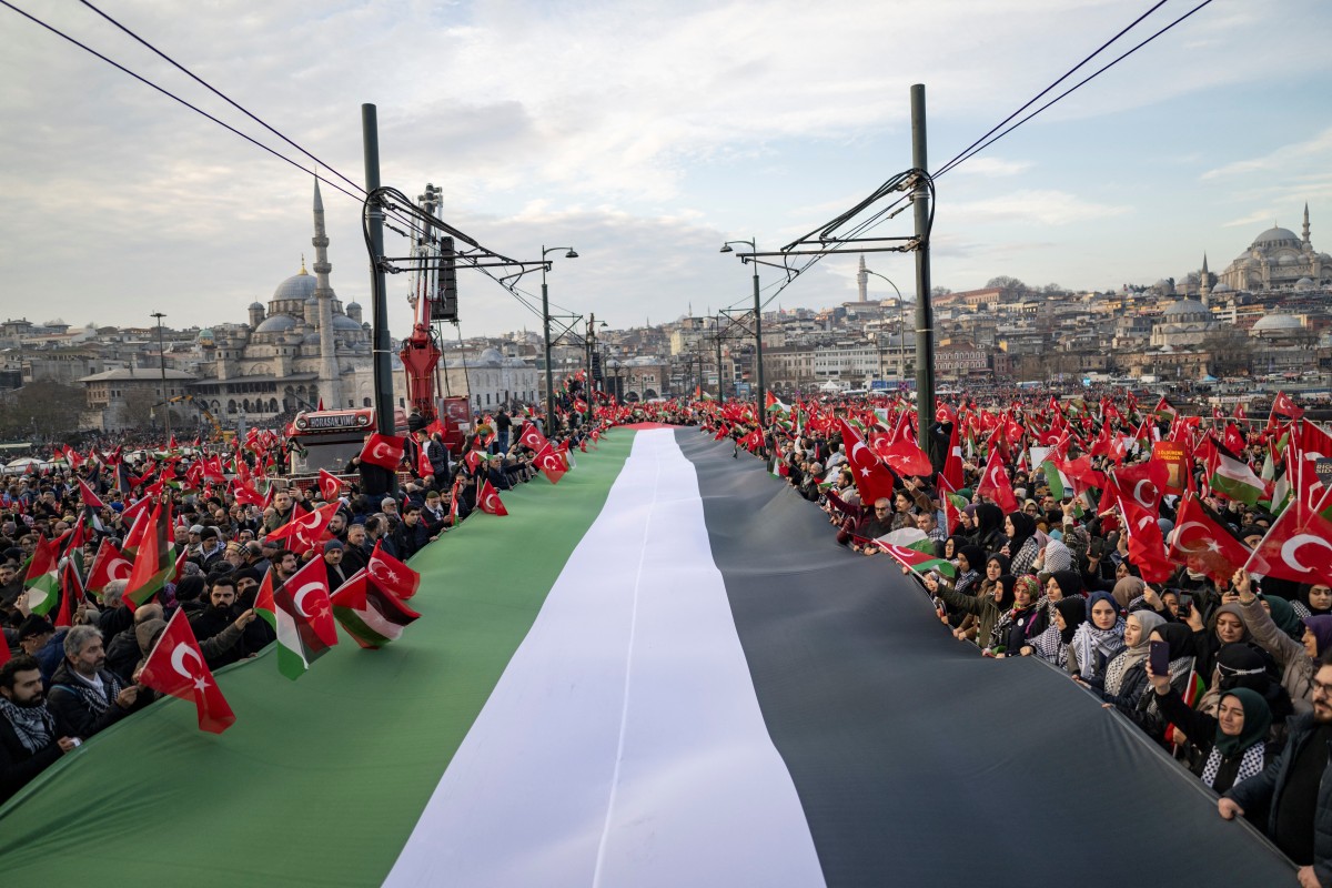 Manifestation monstre à Istanbul «contre le terrorisme du PKK et d'Israël»