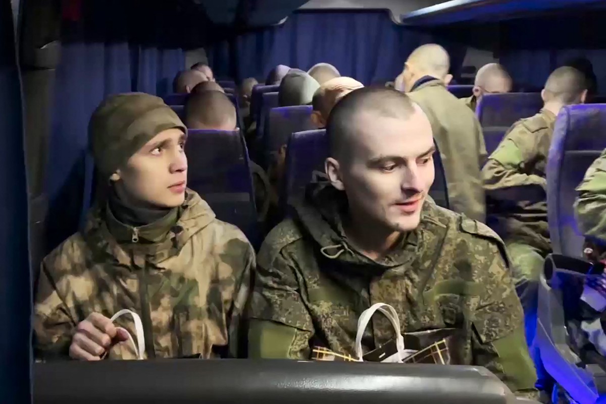 En pleine escalade des hostilités, Moscou et Kiev échangent plus de 230 prisonniers de guerre
