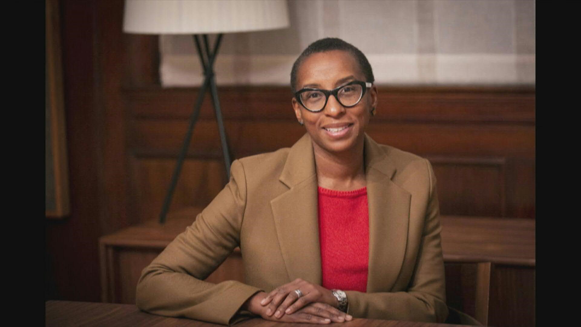 La présidente de Harvard démissionne après des accusations de plagiat de plus en plus nombreuses