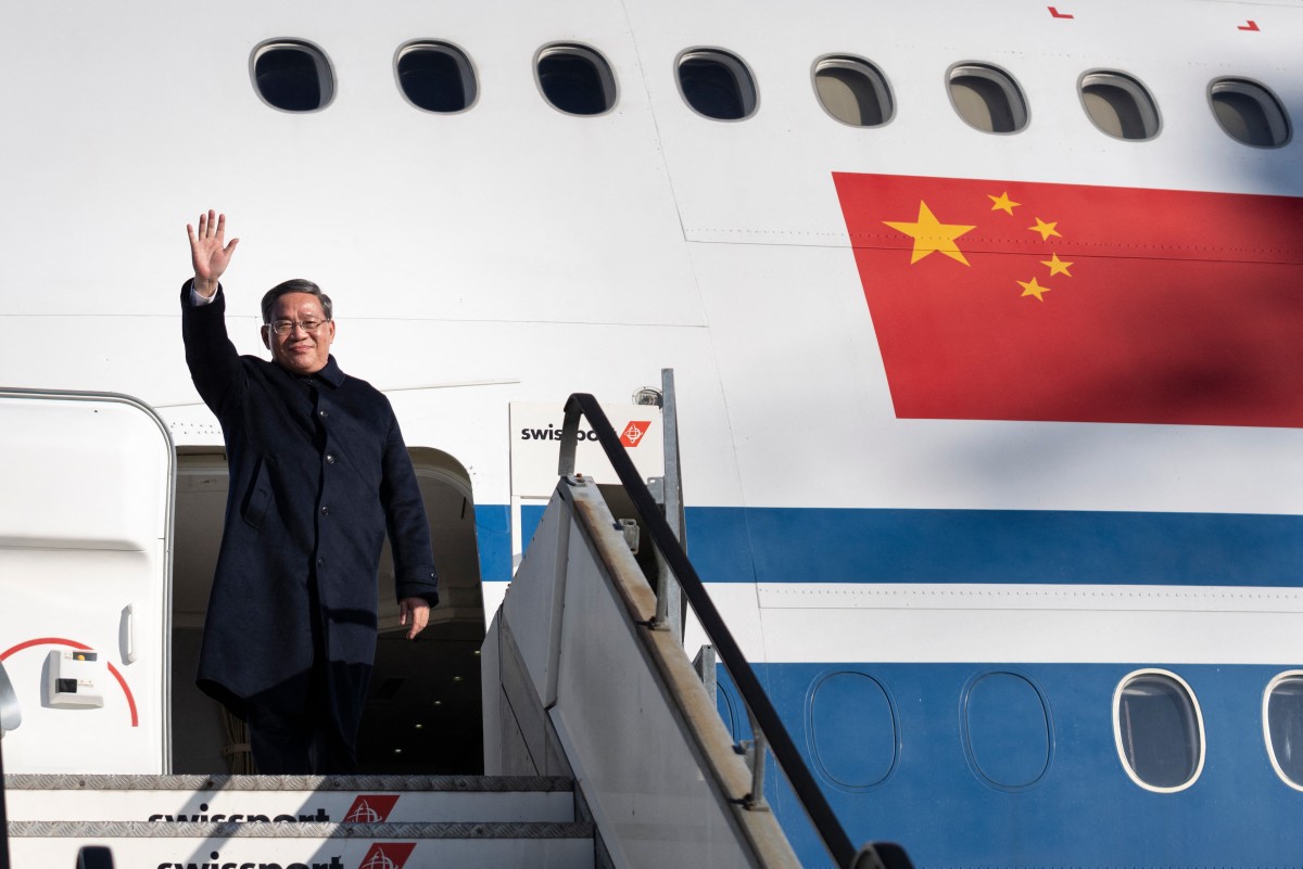 Le Chinois Li Qiang et l'Ukrainien Volodymyr Zelensky ouvrent le bal à Davos