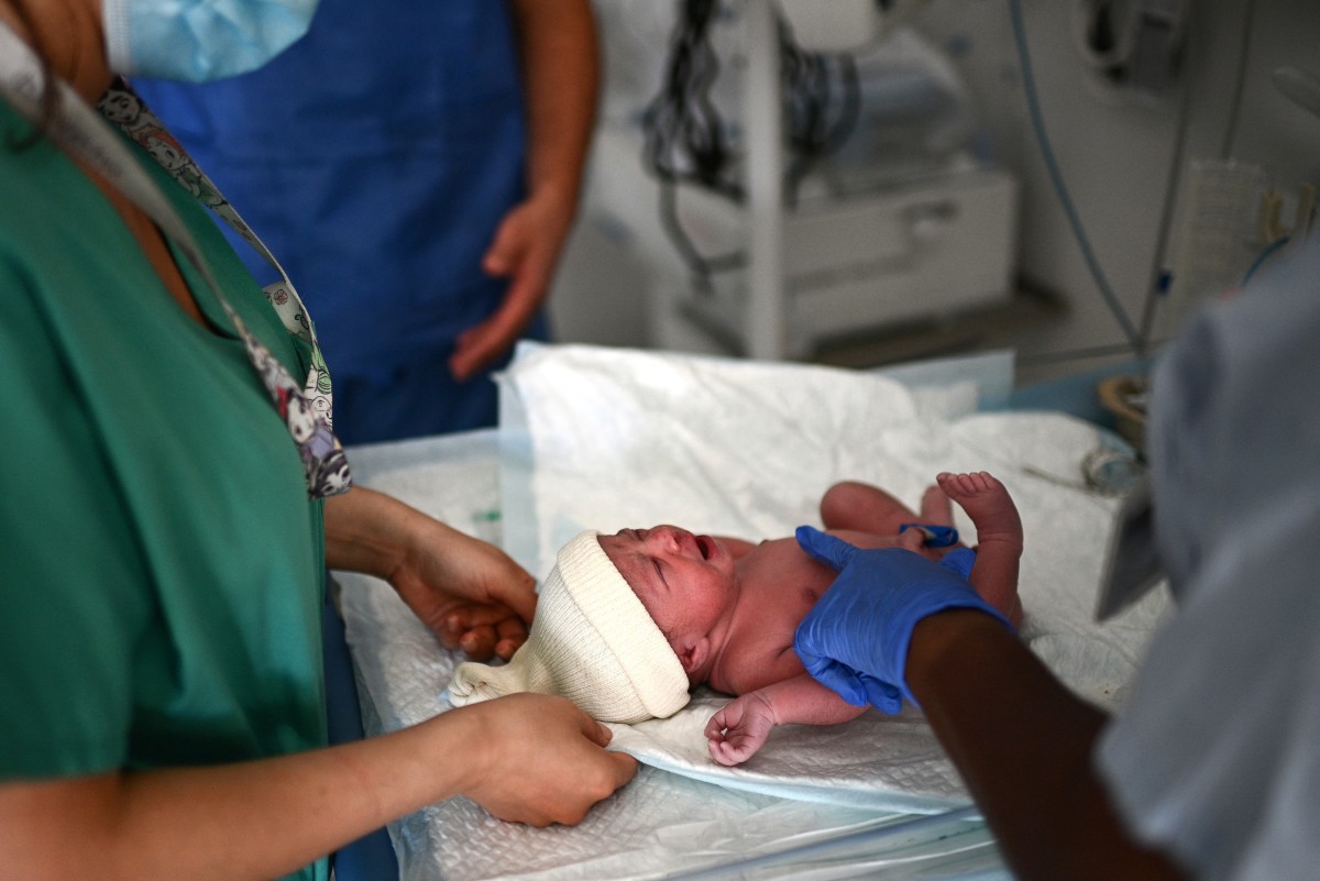 France: Le nombre de bébés nés l'an dernier au plus bas depuis 1946