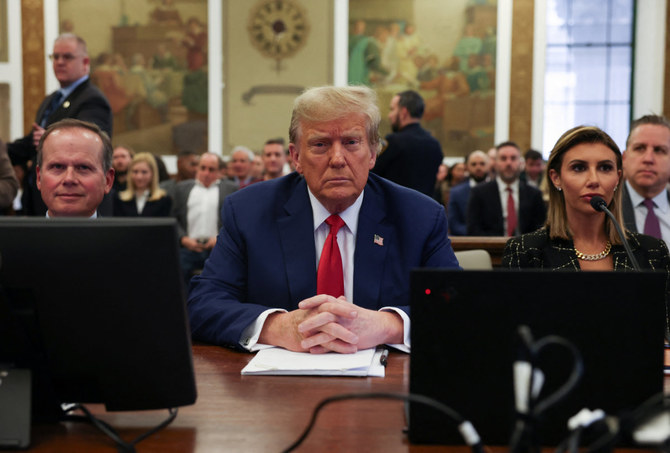 Jugé pour fraudes, Trump fait de son procès une tribune politique contre Biden