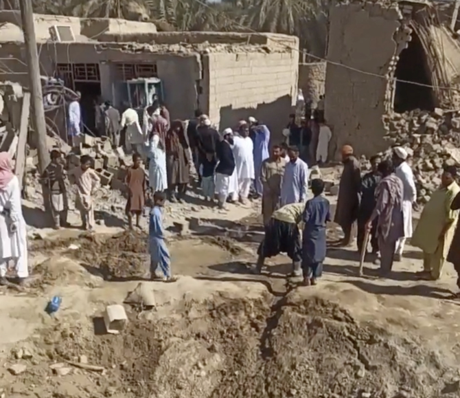 Le Pakistan riposte en frappant en Iran des «caches terroristes»