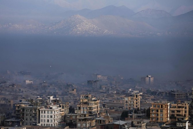 Une vue générale de l'ouest de Kaboul chargé de brouillard, le 19 janvier 2024. (Photo Omer Abrar AFP)