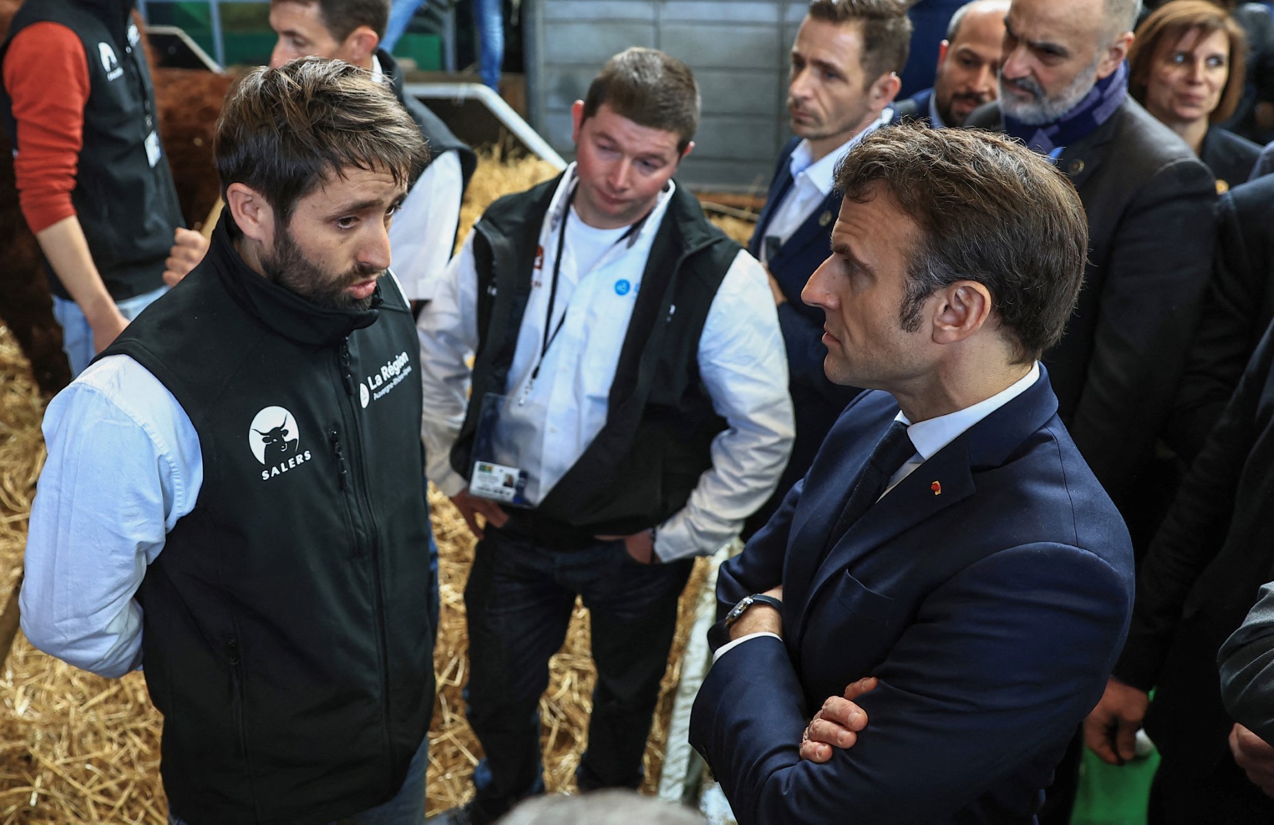 Macron demande aux préfets d'être à l'écoute des agriculteurs