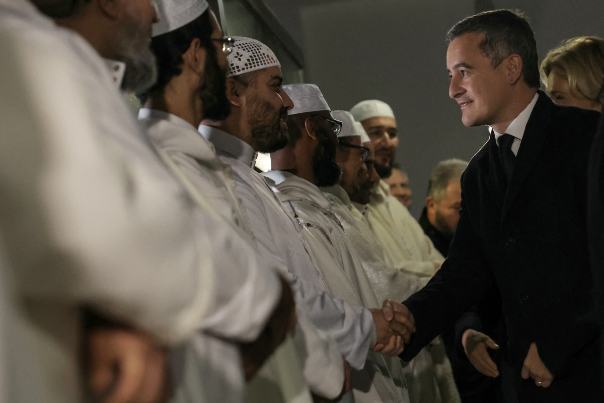 Islam en France: la fin des imams détachés, un défi aux ramifications complexes