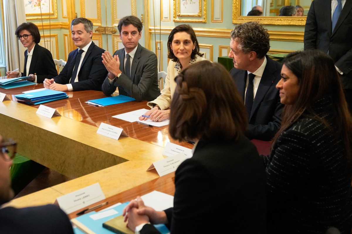 Attal prépare son grand oral avec ses ministres et les «forces vives»
