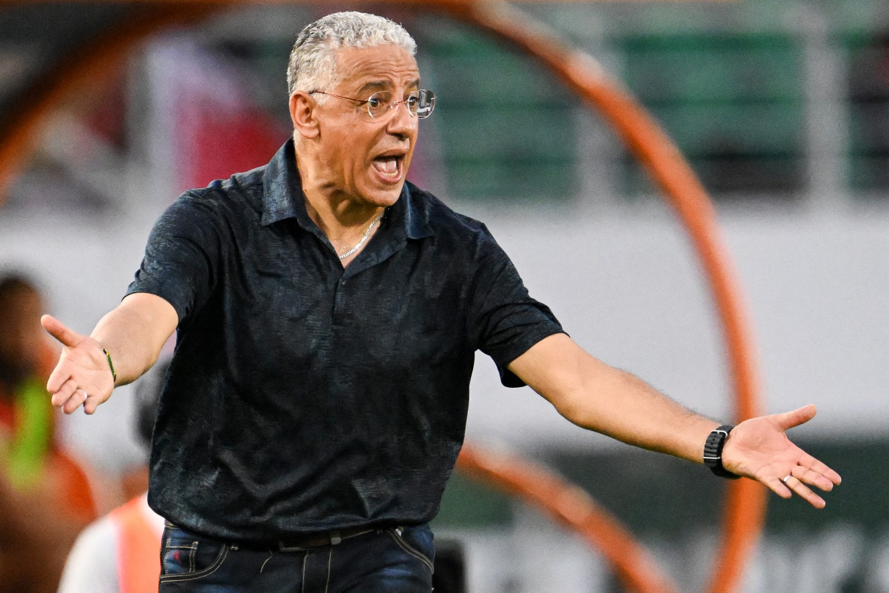 CAN 2023: Le sélectionneur algérien de la Tanzanie limogé après des attaques contre le Maroc