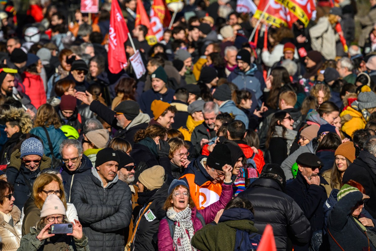 Les opposants à la loi immigration jettent leurs dernières forces dans la rue