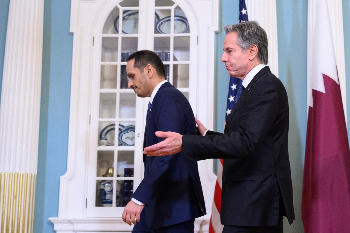 Le secrétaire d'État américain Antony Blinken (à droite) rencontre le Premier ministre et ministre des Affaires étrangères du Qatar, Cheikh Mohammed ben Abdulrahman Al Thani (à gauche), dans la salle des traités du département d'État à Washington, DC, le 29 janvier 2024. (Photo Mandel Ngan AFP)