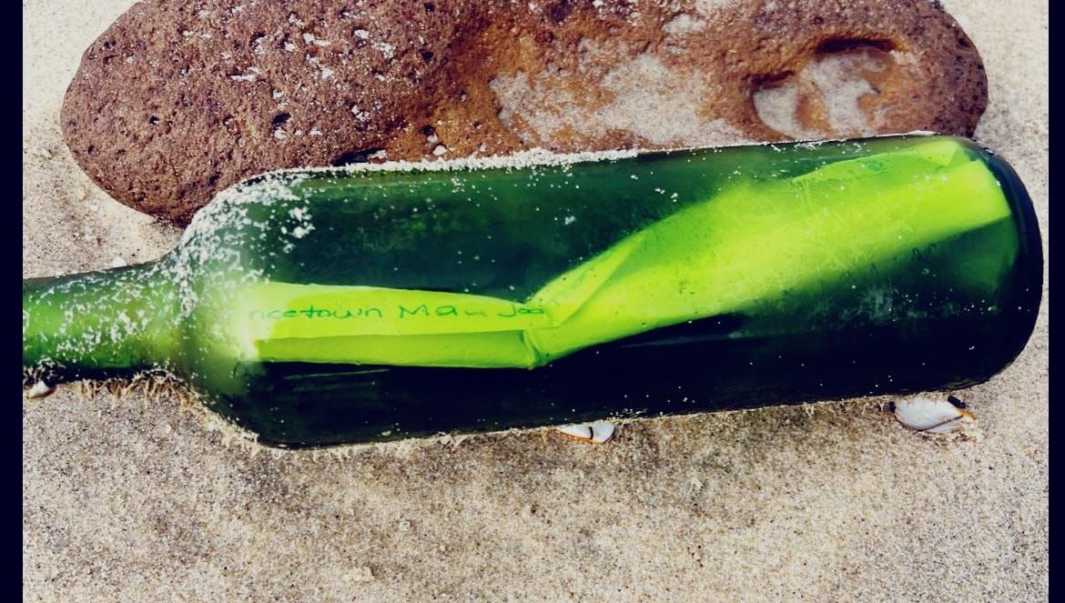 Emotion: une bouteille jetée à la mer aux États-Unis retrouvée sur une plage de Gironde