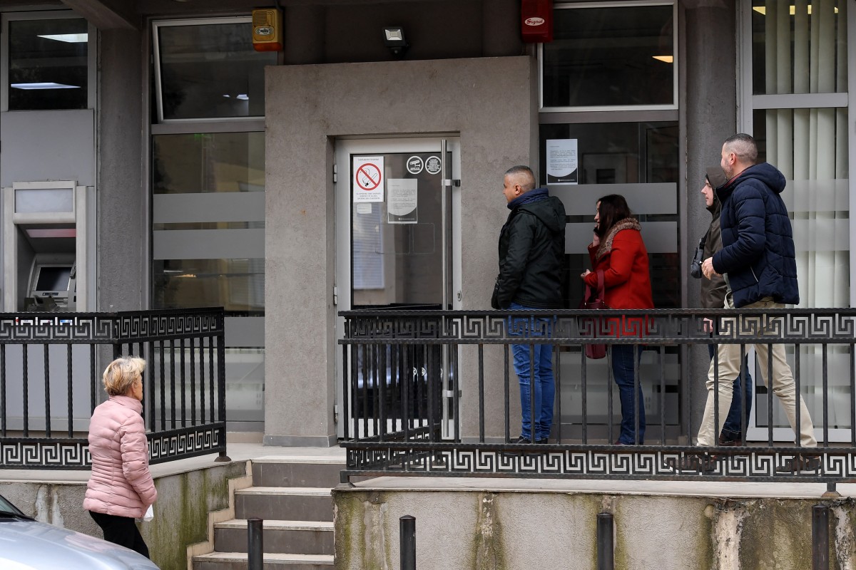 En voulant effacer le dinar, le Kosovo parie gros