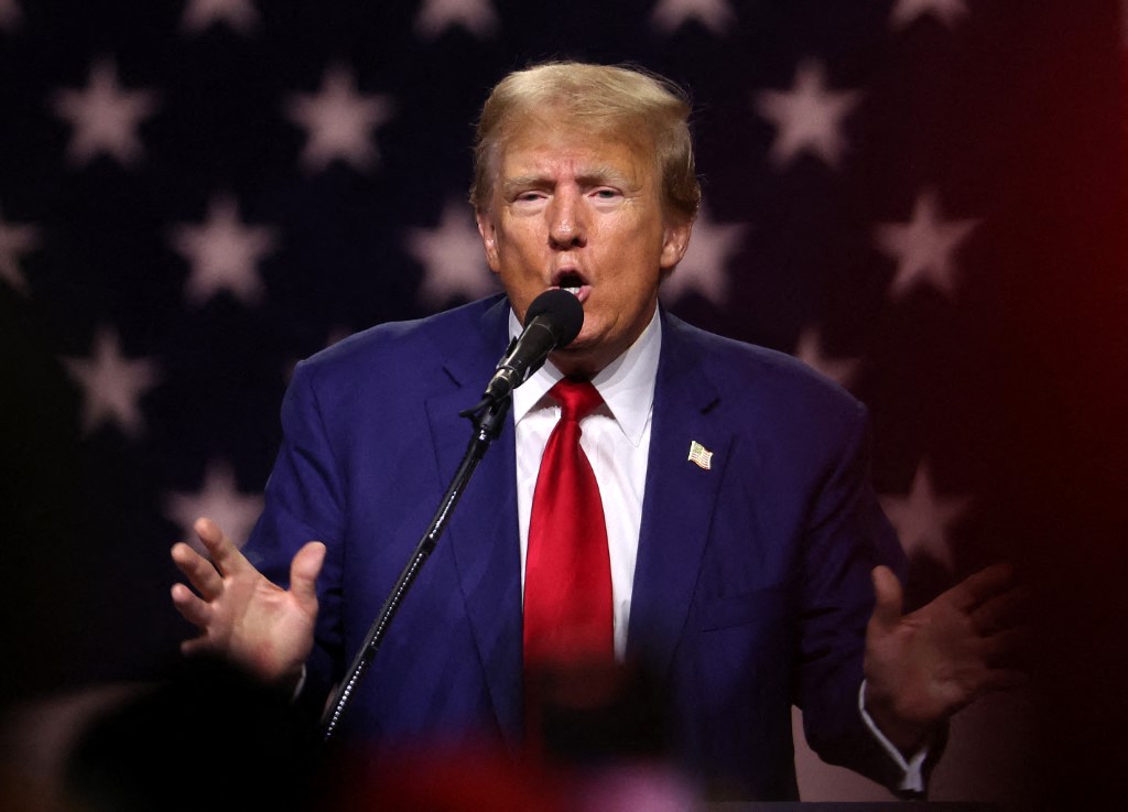 La Cour suprême américaine va examiner la question de l'inéligibilité de Trump