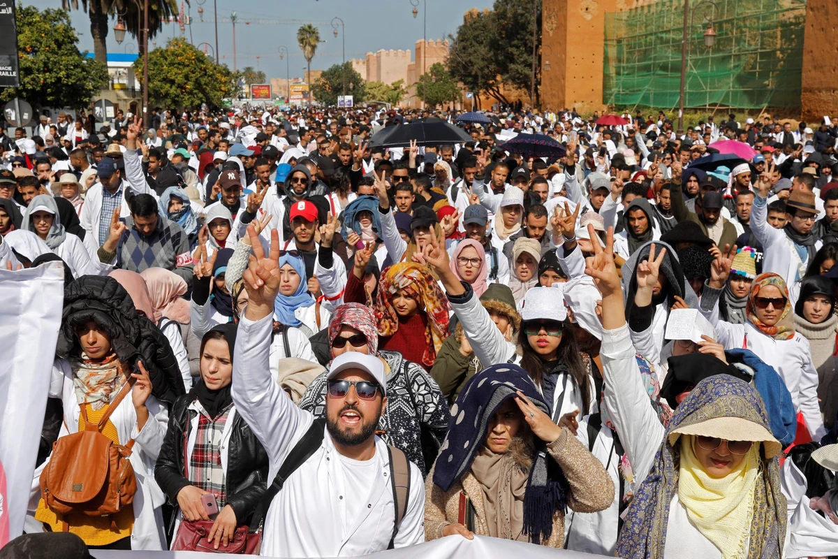 Maroc: Manifestation de milliers d'enseignants à Rabat