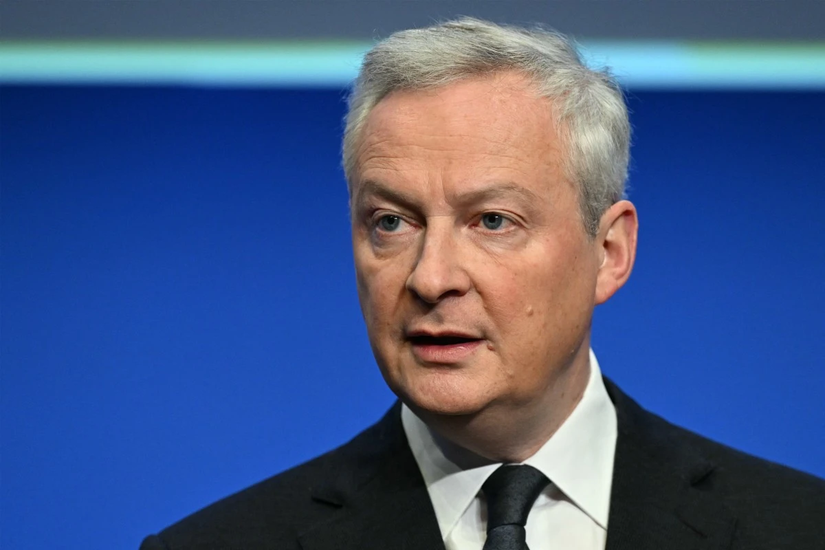 Bruno Le Maire, le pilote de l'économie, poursuit renforcé sa route à Bercy