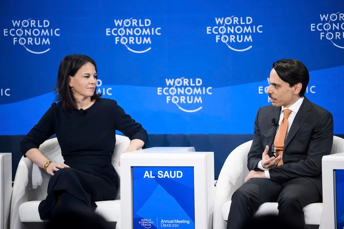 WEF: L’Arabie saoudite «extrêmement inquiète» pour la sécurité en mer Rouge et à Gaza, selon le ministre des AE
