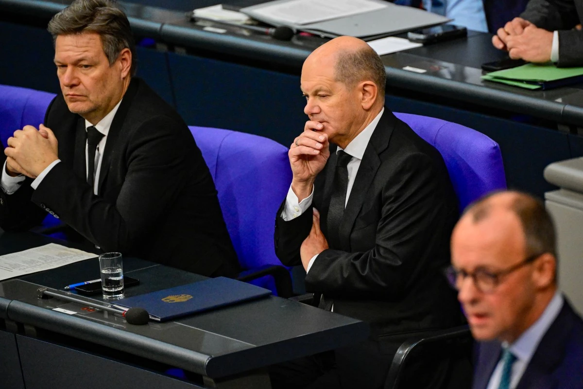 Scholz s'affiche en meneur des efforts pour livrer plus d'armes à l'Ukraine