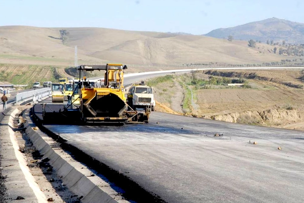 Une caution pour la remise en l’état des routes: Fini les travaux publics inachevés?