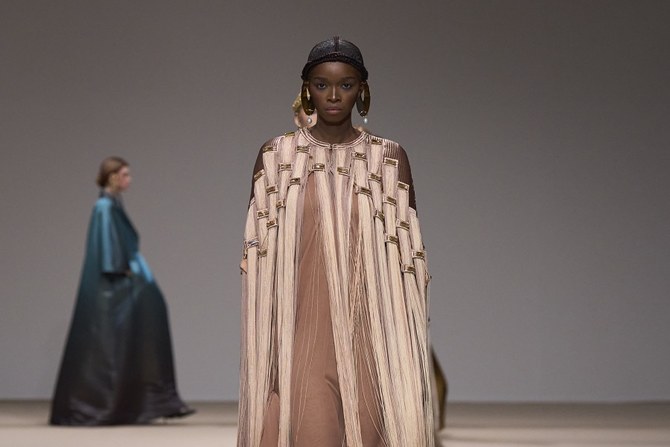Après ses débuts à Paris, la couturière Sara Chraibi rend hommage au Maroc lors de la Dubai Fashion Week